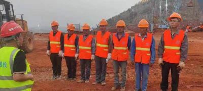 云南昆明强夯公司员工学习